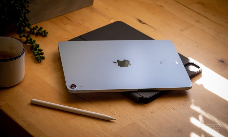 Apple’s Dominance in the Tablet Market: